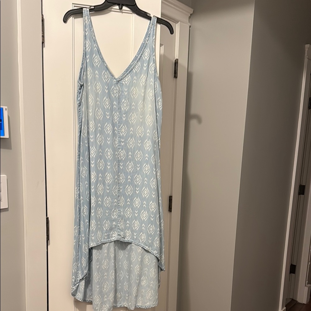 Cloth & Stone Chambray Sleeveless V-Neck Sundress